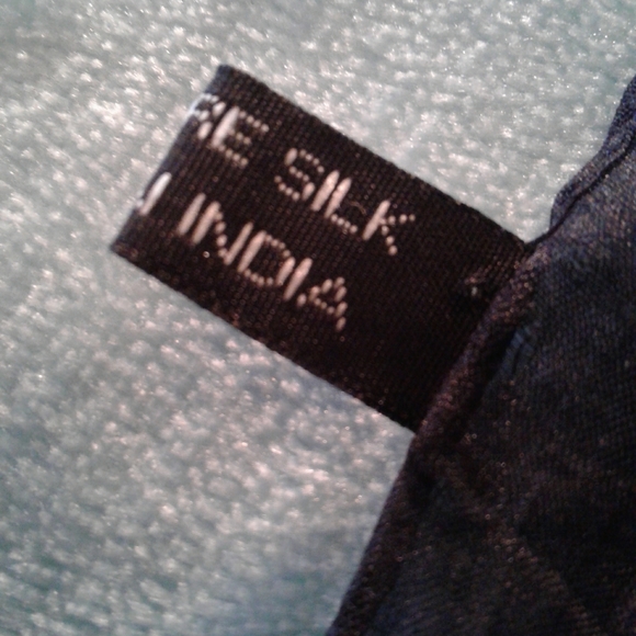 🌺 Pure Silk Oblong Scarf from India - Picture 8 of 11